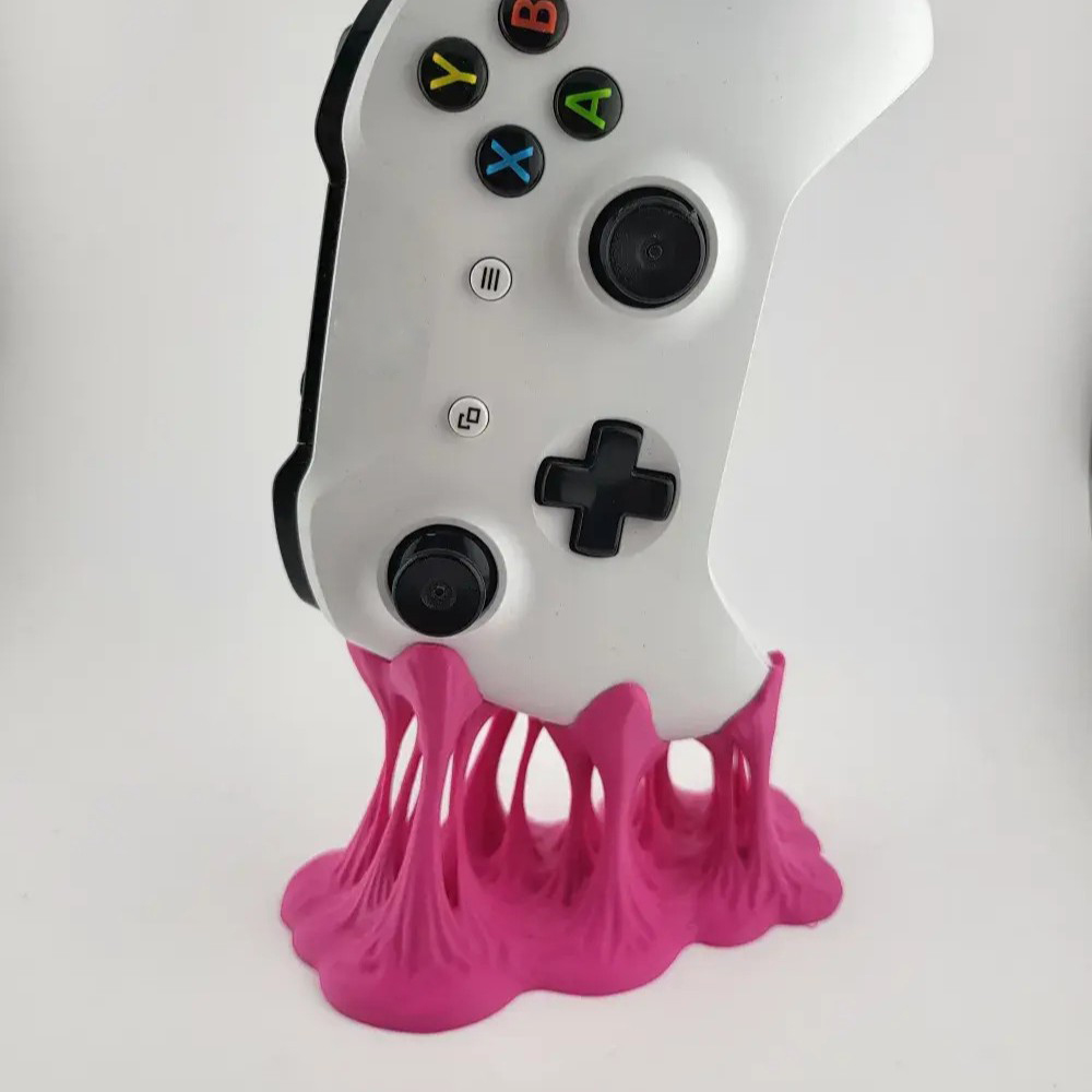 3D Printing Xbox Controller Holder - Organizador de mesa estilo chiclete impresso
